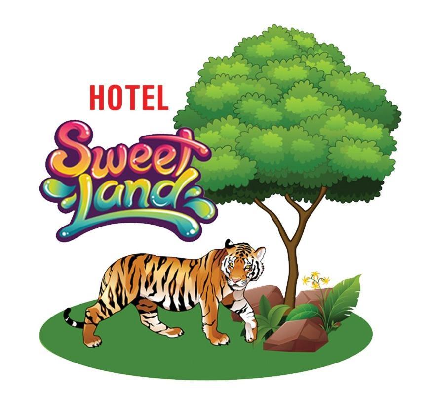 Hotel Sweetland Sauraha Exterior photo