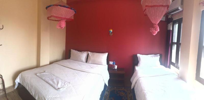 Hotel Sweetland Sauraha Exterior photo